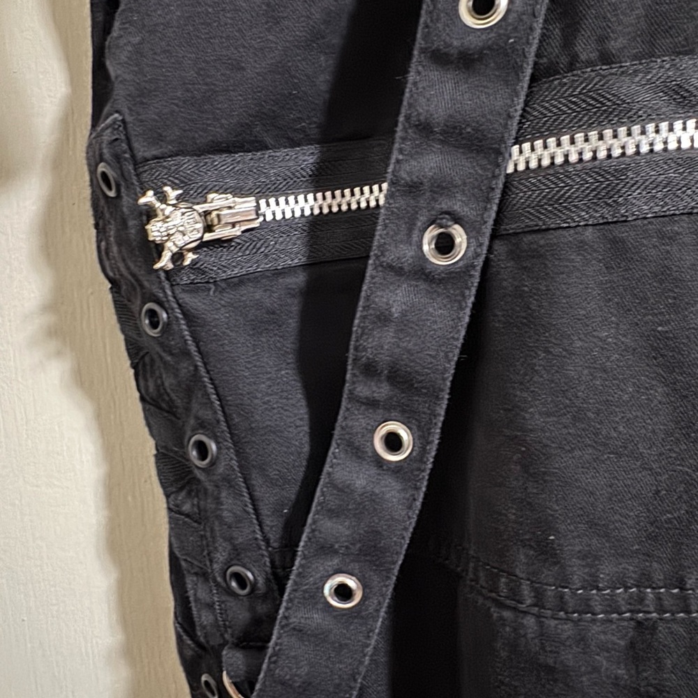 Tripp NYC Black suspender Cargo Pants with Silver Zippers hardware plus 22 2x - Picture 3 of 10